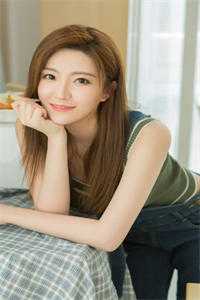 逃出囚笼归来，她将世子踢下神坛萧煜苏微雨无删减全文