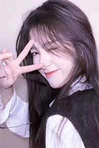 婚礼当晚，婆婆要求我跪在竹匾里一夜全新