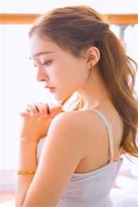 系统让我变成乖皇后，皇帝慌了周钦月娥完结文