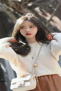 刚入职半个月，小白兔被上司盯上了热门推荐