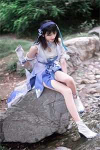 月光漫浸故人衫异常火爆