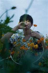 女儿车祸后，妻子却调用所有资源救实习生短篇