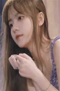 逃出囚笼归来，她将世子踢下神坛好看的小说推荐完结